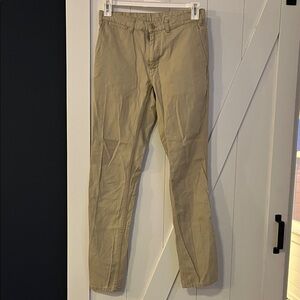 Patagonia Men's Khaki Chinos size 30x32 classic comfort, and durability!